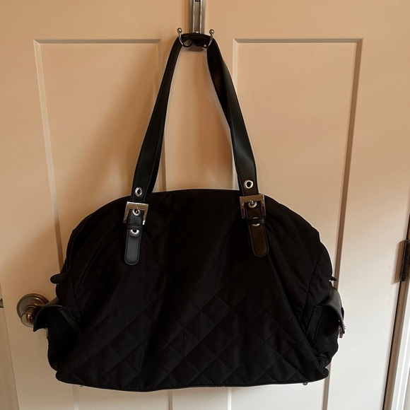 Elegant Bueno Black Quilted Women's Bag - Picture 1 of 11